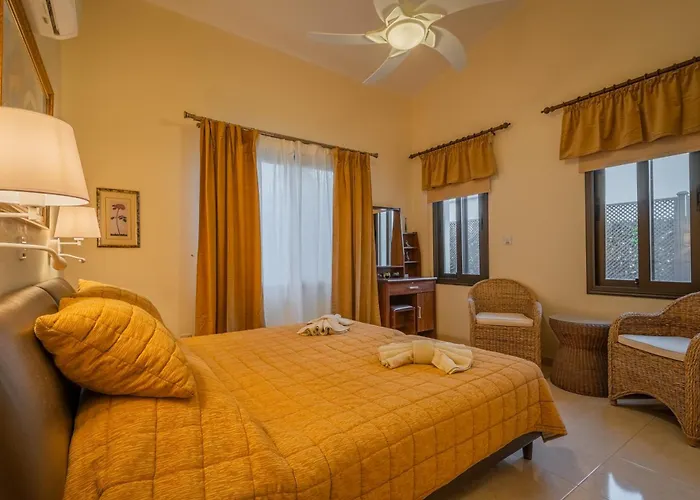 Villa Panorama - Stunning Views In Villa With Hot Tub, Pool, Garden
