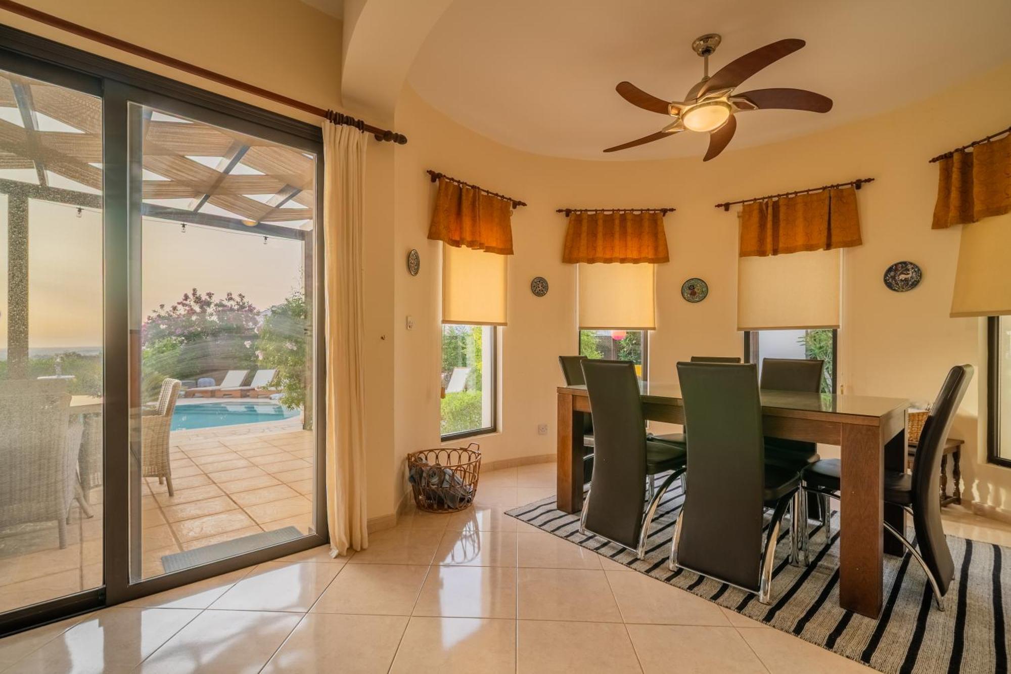 Villa Panorama - Stunning Views In With Hot Tub, Pool, Garden Sakarya