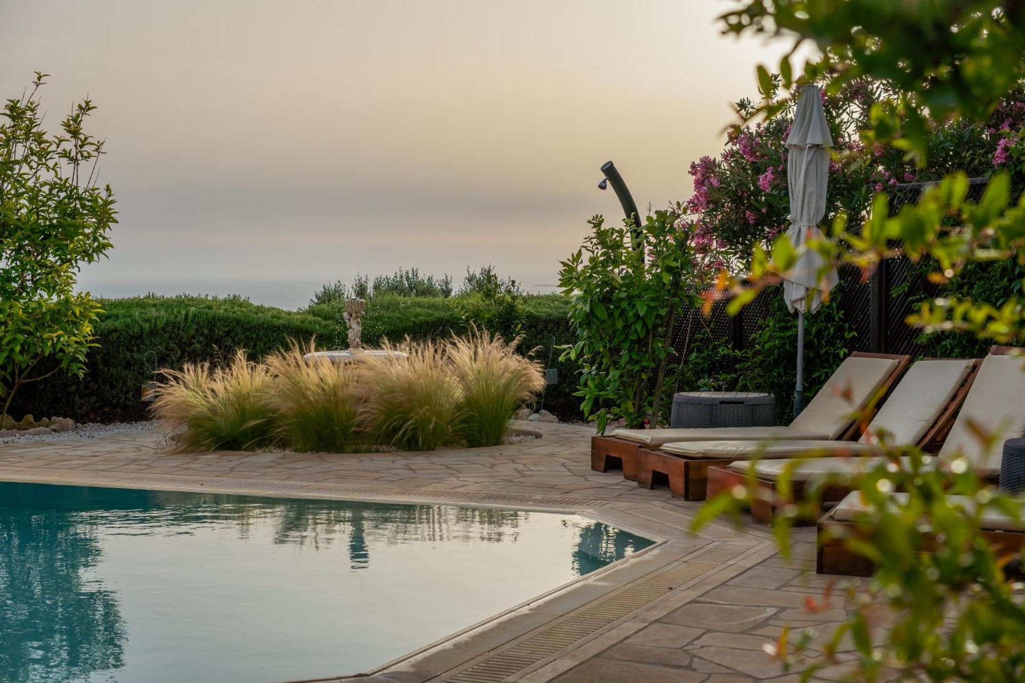 Вилла Panorama - Stunning Views In With Hot Tub, Pool, Garden Куклия