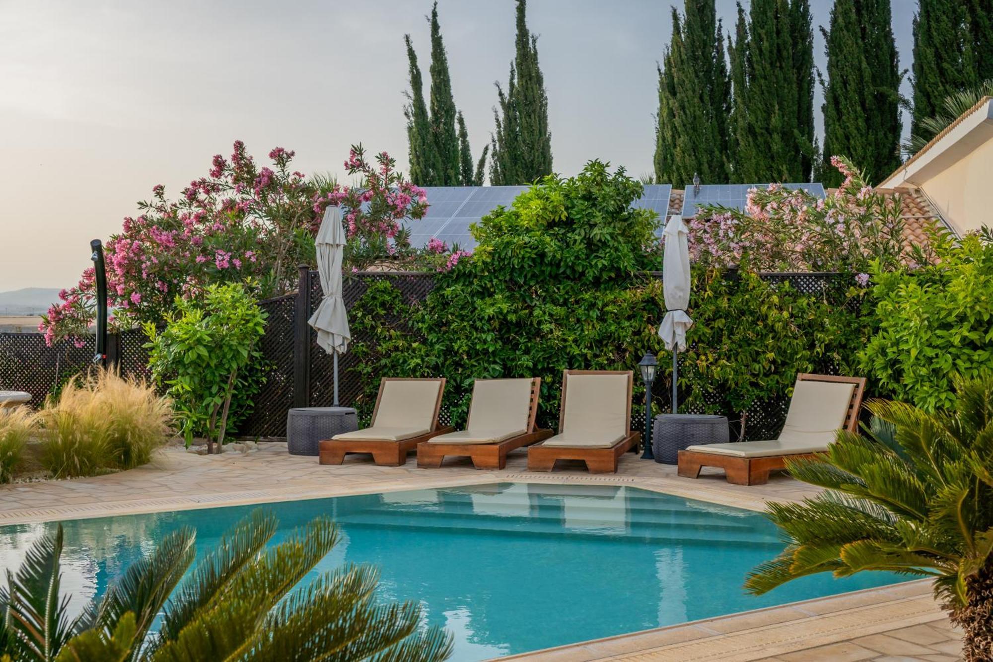 Panorama - Stunning Views In With Hot Tub, Pool, Garden Вилла